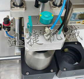 罐頭旋蓋機細節(jié)